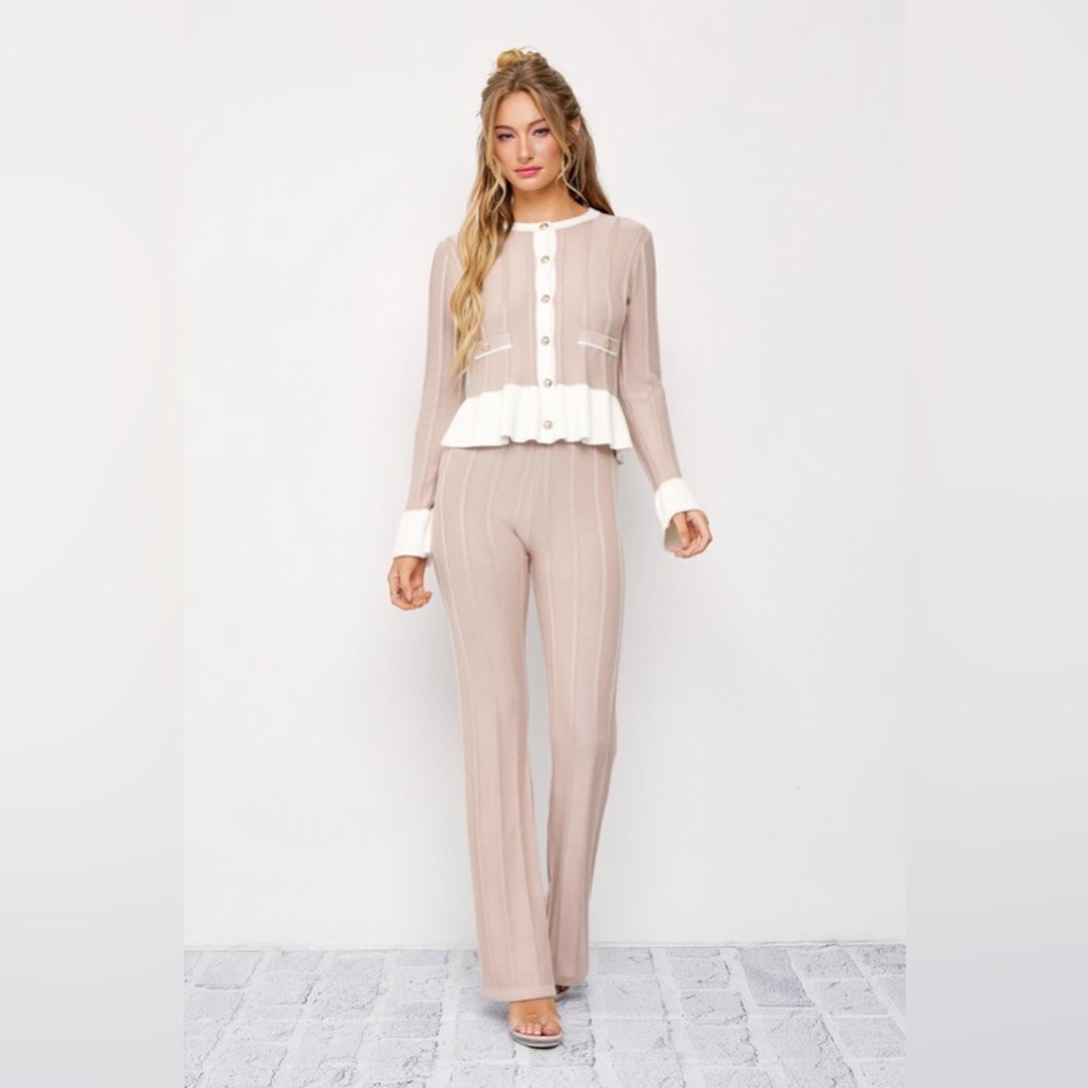 Rib Knit 2-Piece Pant Set with Ruffle Trim in Tan and Cream, size Medium, NWT